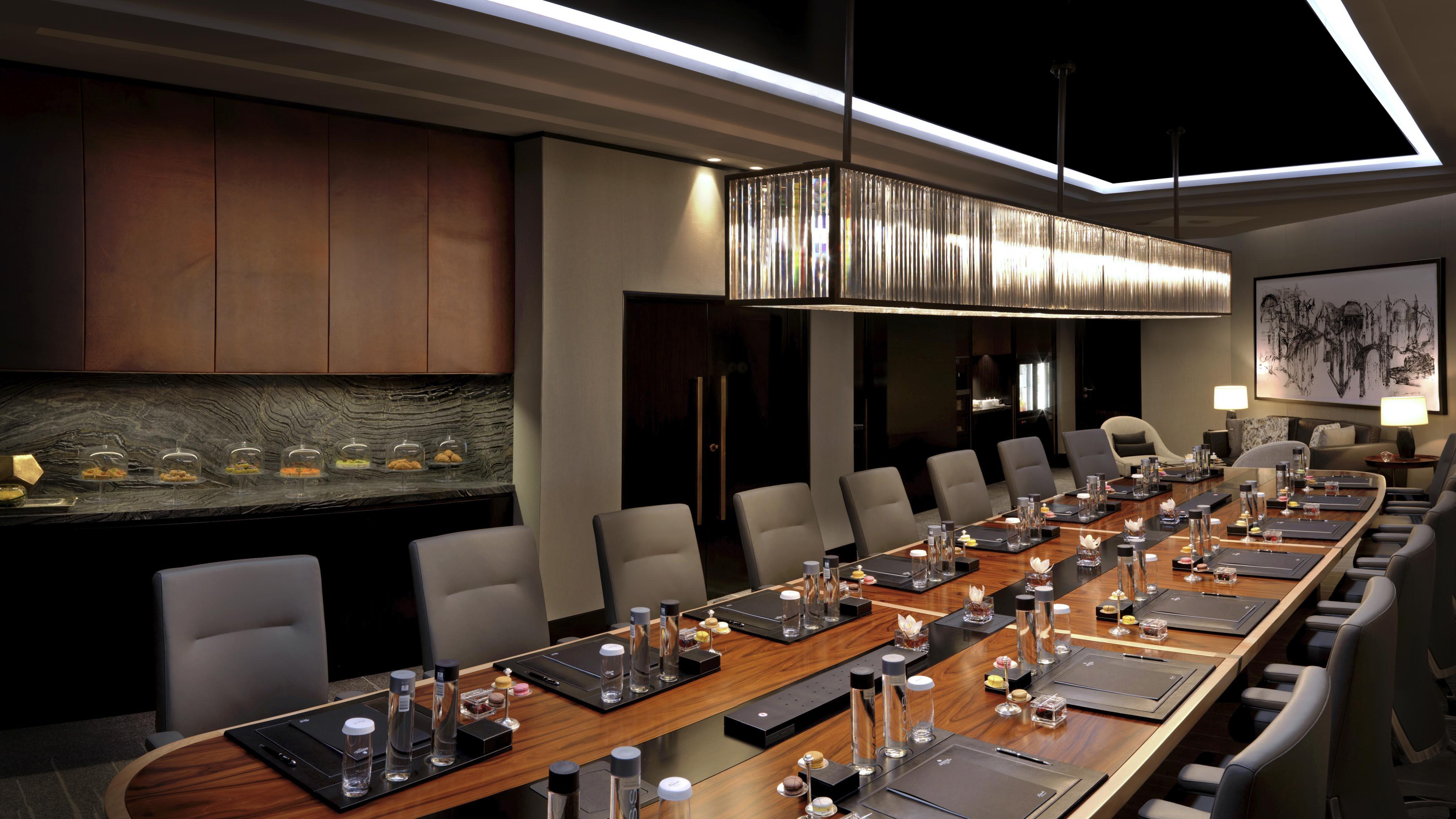 Готель Kempinski Mall Of The Emirates, 5*