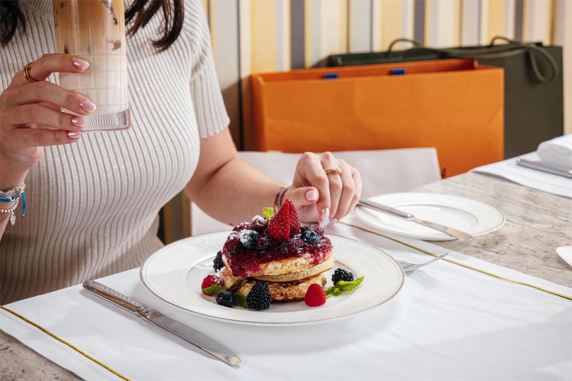 Kempinski Mall Of The Emirates, Готель